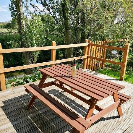 Poplar Lodge Log Caravan Kirkby on Bain Экстерьер фото