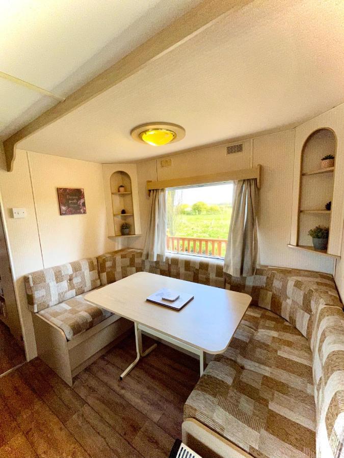 Poplar Lodge Log Caravan Kirkby on Bain Экстерьер фото